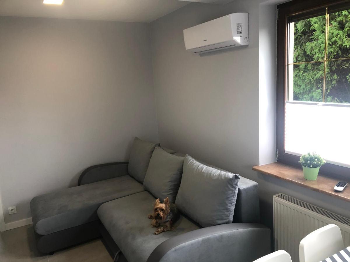 Klimatyzowane Apartamenty I Pokoje Przy Targach Келце Екстериор снимка