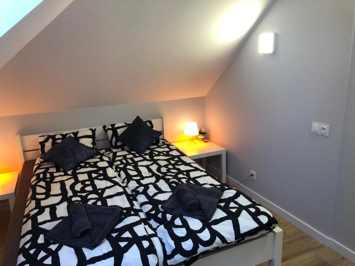 Klimatyzowane Apartamenty I Pokoje Przy Targach Келце Екстериор снимка