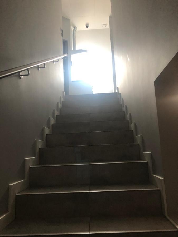 Klimatyzowane Apartamenty I Pokoje Przy Targach Келце Екстериор снимка